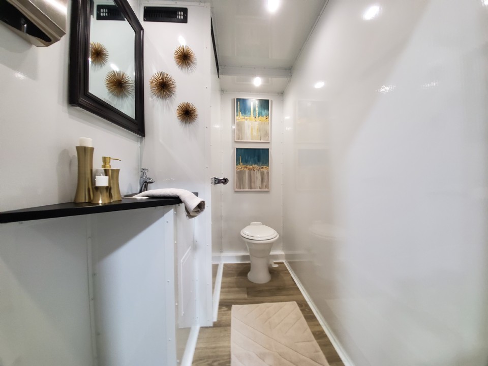 Make Your Mobile Restroom Trailer Feel More Elegant with Interior Decorations