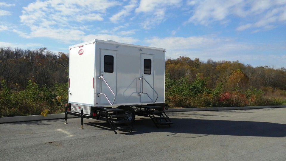 The Advantage of a Lang PRO Portable Restroom Trailer