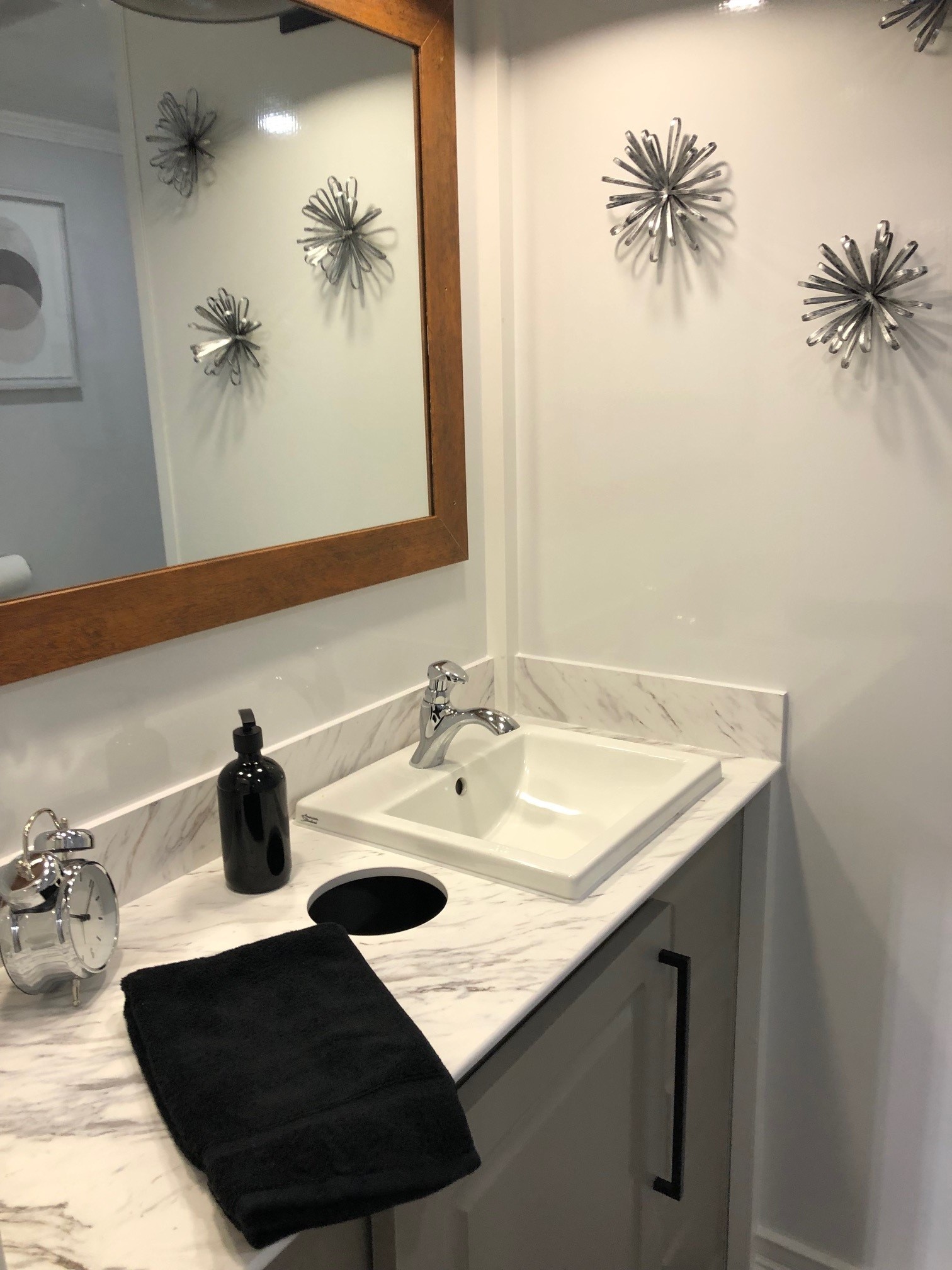 Luxury 2 Station Restroom Trailer - Restroom Trailer For Sale